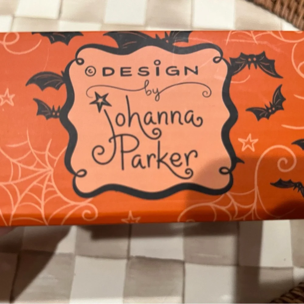 Johanna Parker NEW Candy Corn Salt & Pepper shakers Halloween 2026